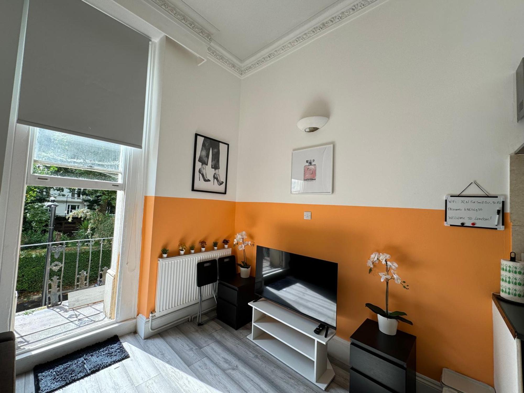 Central, Compact And Fashion Flat For 4 People With Breakfast In Kensington Zone 1 London Exterior photo